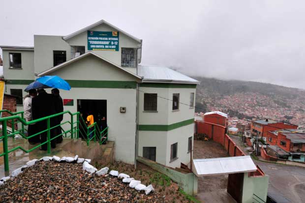 Estación Policial Integral Ferroviario D-12.